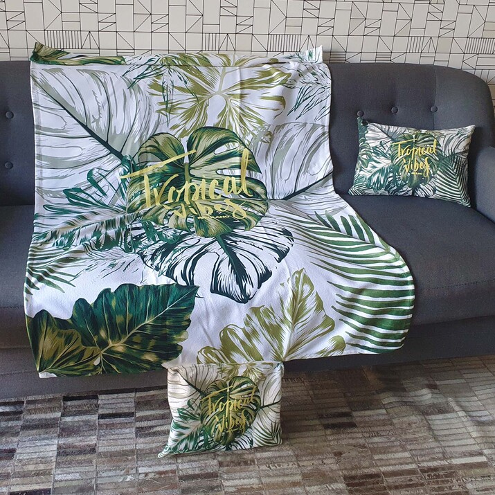 20% OFF -COMBO POCHOCLERO NUEVO! MANTA CON SOBRE + ALMOHADON - PALMERAS